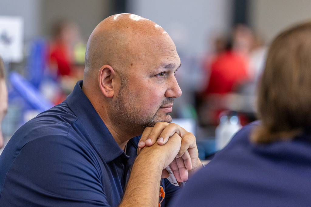 justin penio listening to presentation
