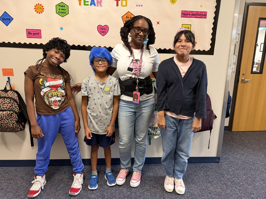 College Week Spirit Day