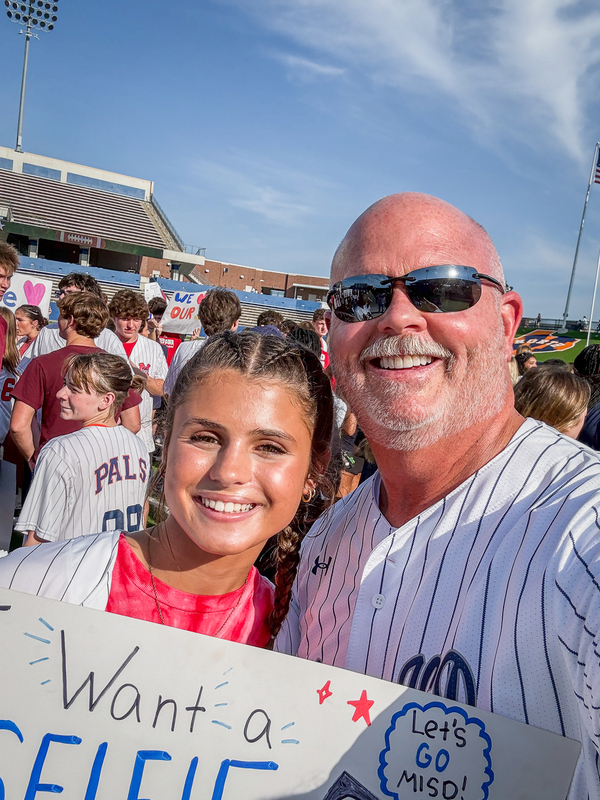 Pratt and student in selfie