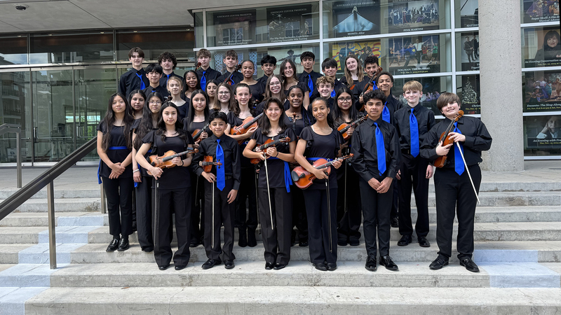 formal group photo of orchestra 