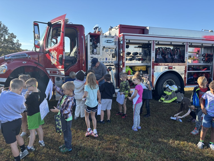 students at firetruck