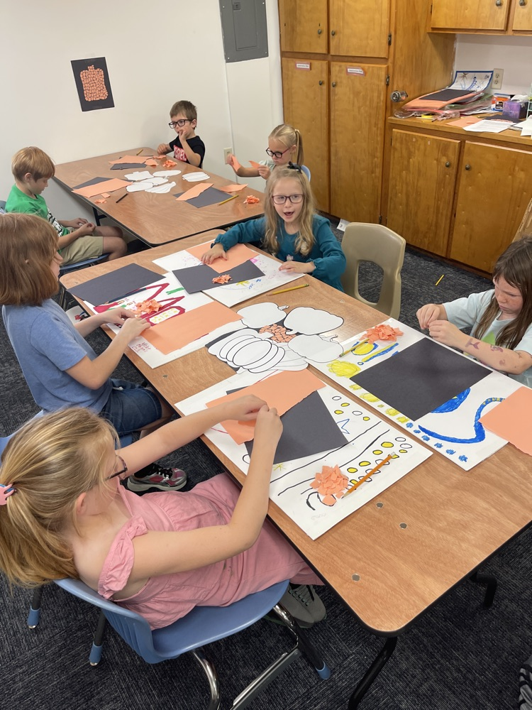 K-3 mosaic art.
