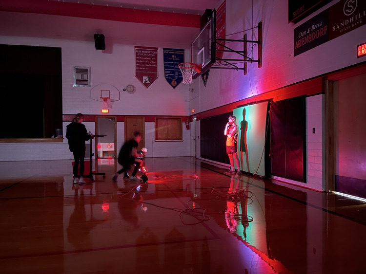 Preparing for homecoming videos .