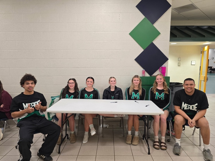 MCHS Cheerleaders