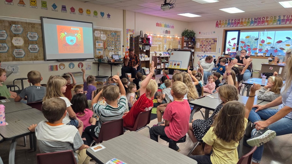 ✨ Special Guest Alert! ✨ Today our students enjoyed a wonderful presentation from Sean Covell, author of the Porter the Hoarder book series! 📚✨ Students loved hearing about Porter’s adventures and learning what it’s like to be an author. What an inspiring and fun visit!