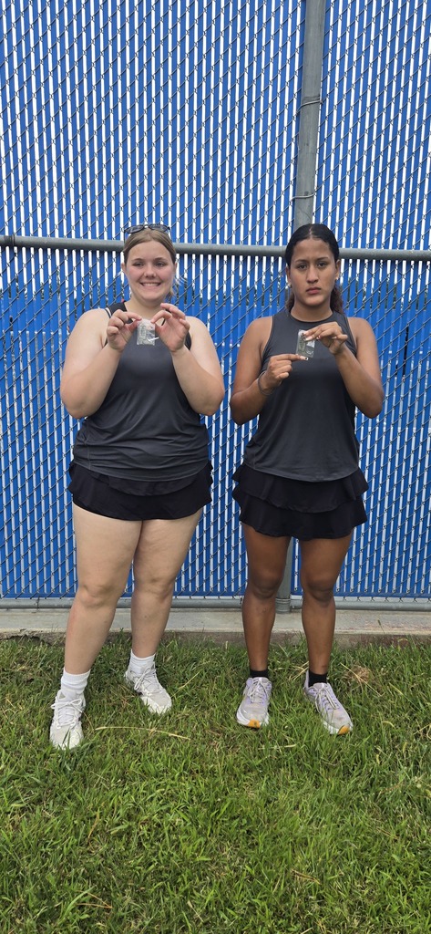 Lily-Ana and Alejandra