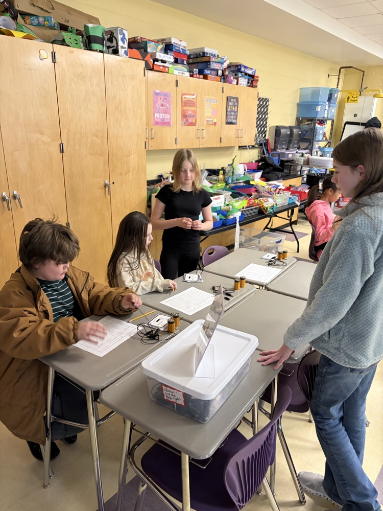 stem-STEM kids teaching some 4th graders about circuits! Love seeing our kids leading and teaching!