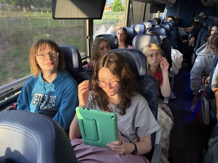 8th graders DC Bound!
