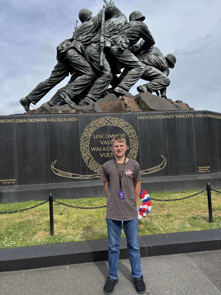 Busy day two! Holocaust Museum, WWII Memorial, Vietnam Wall, Lincoln Memorial, Korean War Memorial, Marine Corp Memorial. Lots of history and reflection. ❤️🇺🇸💙