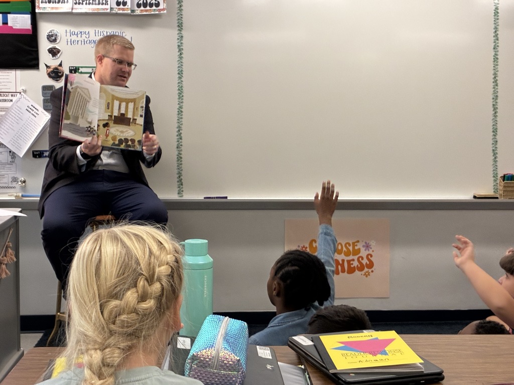 Rep. Kutz visits an Elmwood 4th Grade Class