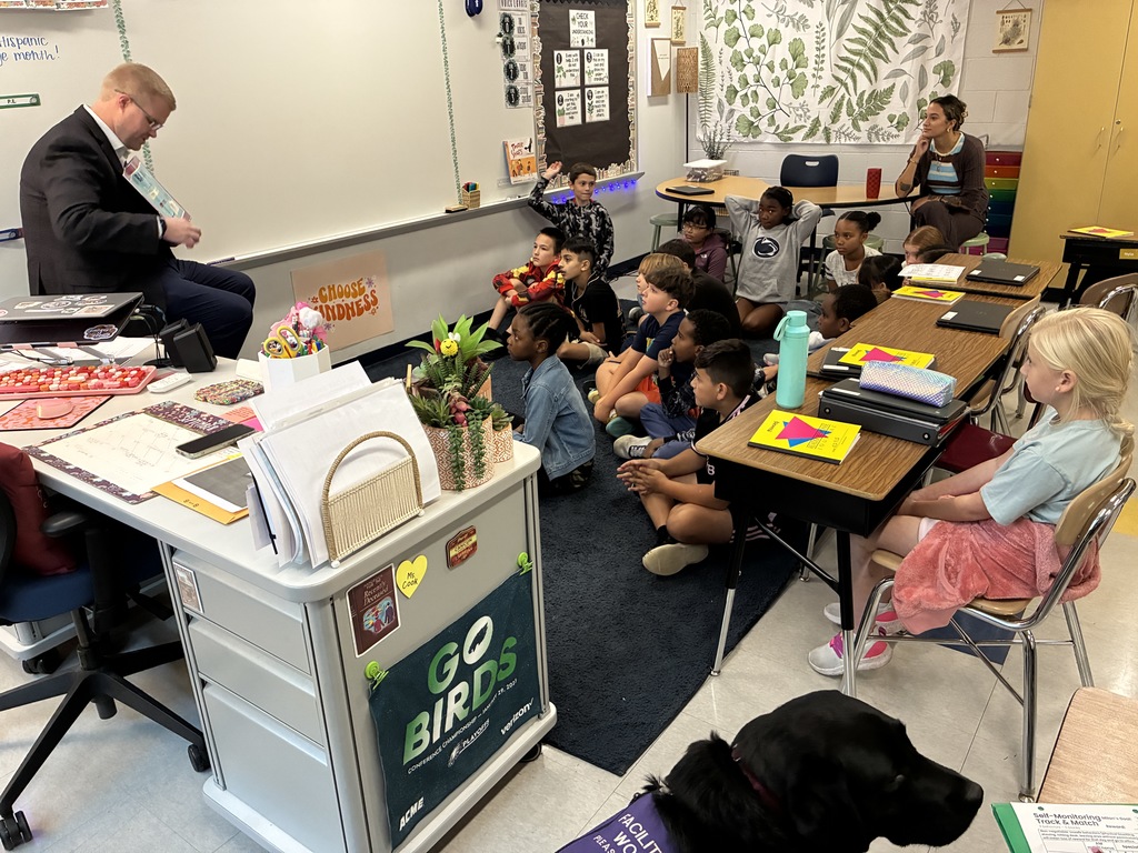 Rep. Kutz visits an Elmwood 4th Grade Class