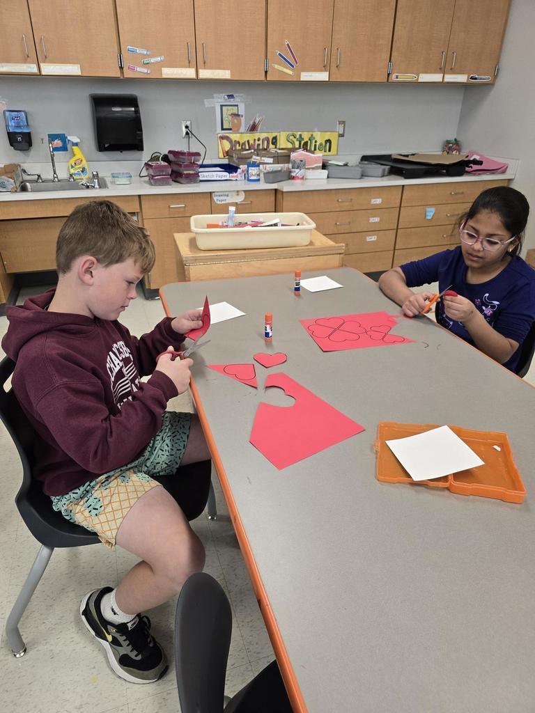 Making Poppy Flower Cutouts