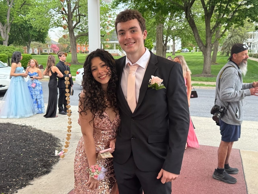 Two high school students dressed for Prom.