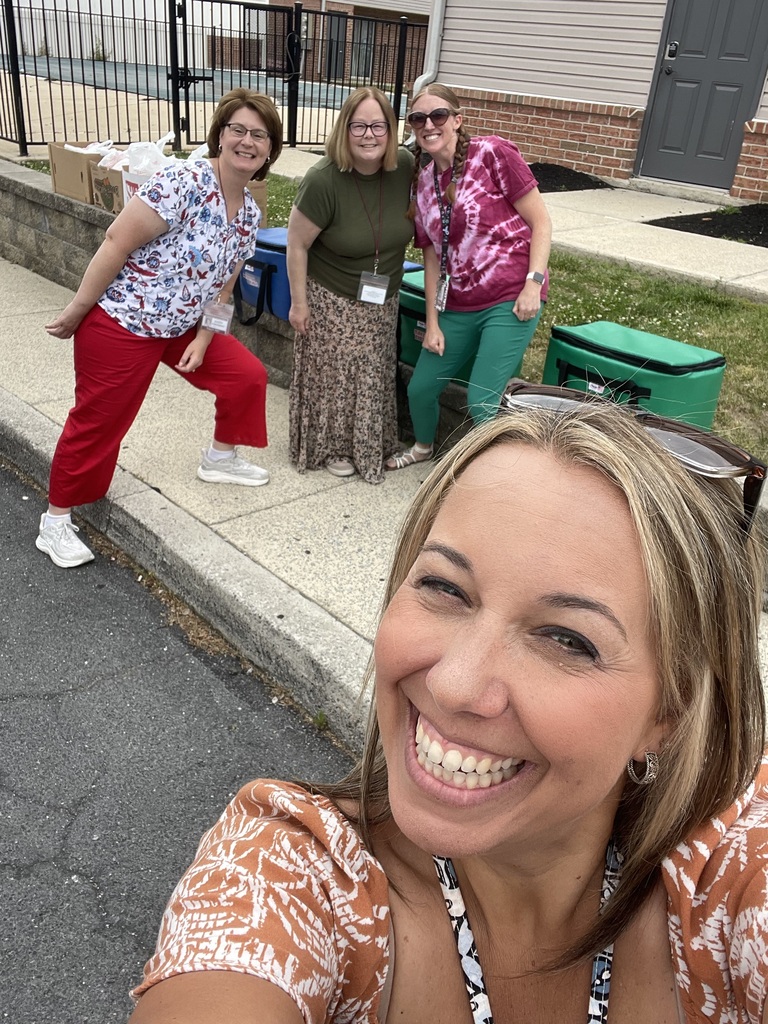 A group selfie.