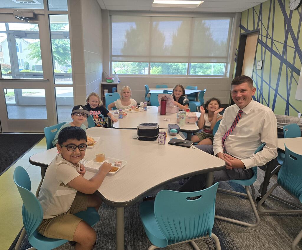 Lunchtime Crew