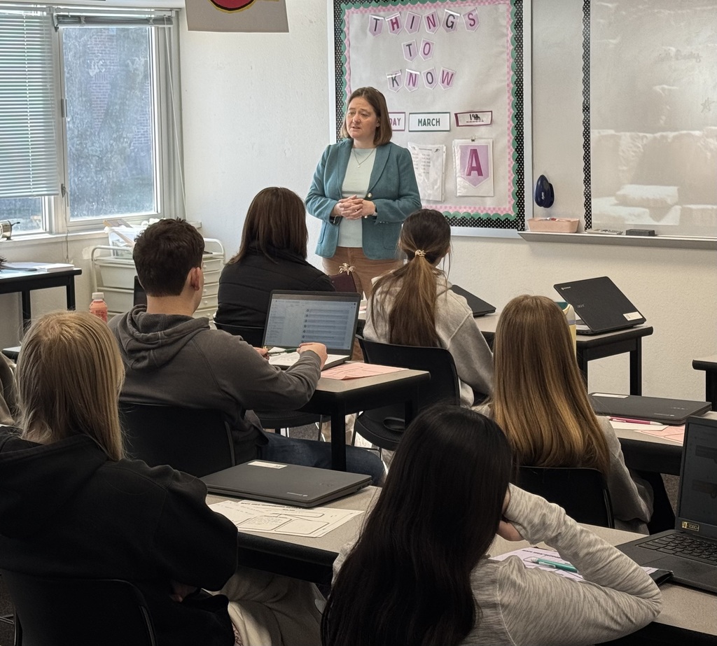 AG Bird visiting Ms. DeLang's class