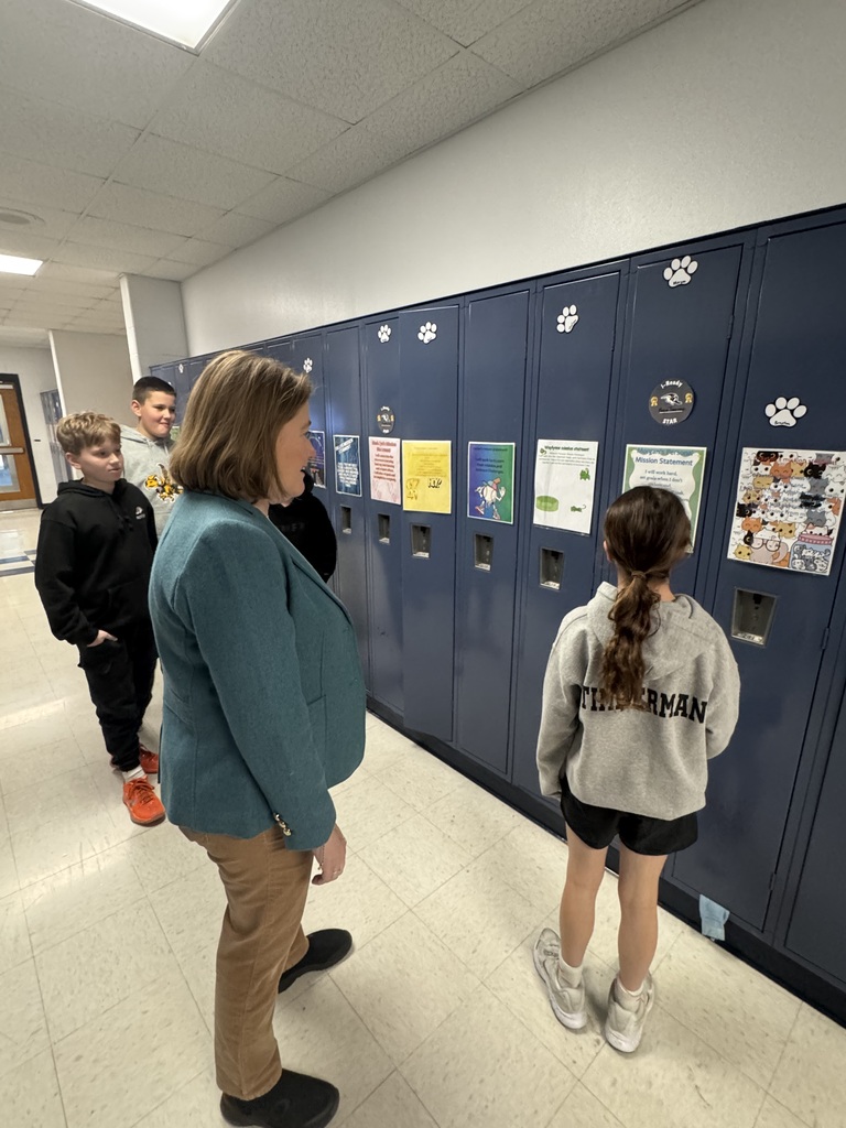 5th grade leadership team w/ Attorney General Bird