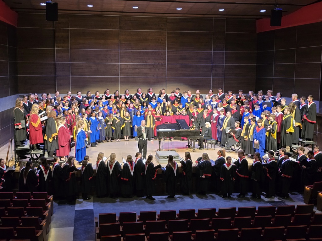 Mass Choir of Approx. 300 Voices w/ Central College's A Cappella Choir & Chamber Singers