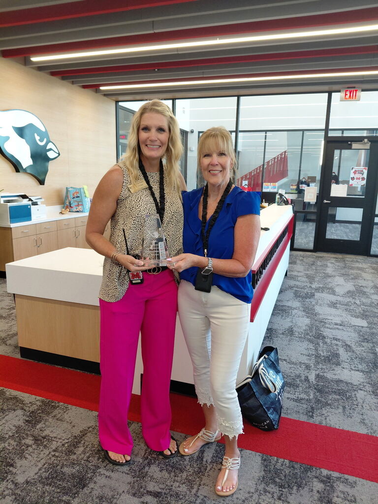 Melinda Keen & Yvette Oquin
