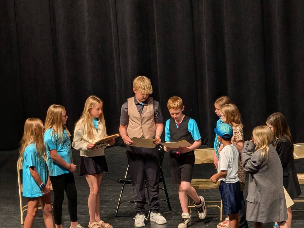 kids on stage