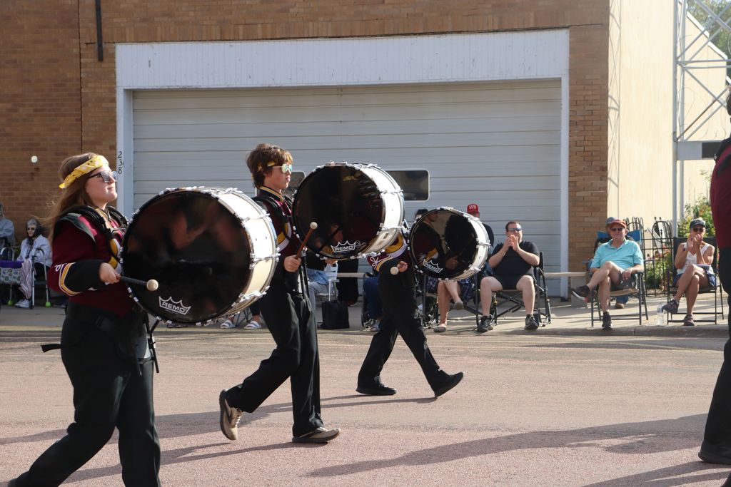 marchingmarching