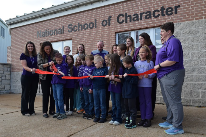 Photo recognizes MVR-III school as a National School of Character 