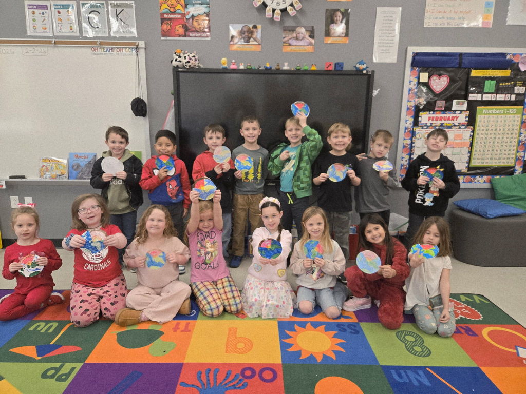 Students colorings of the Earth’s layers.