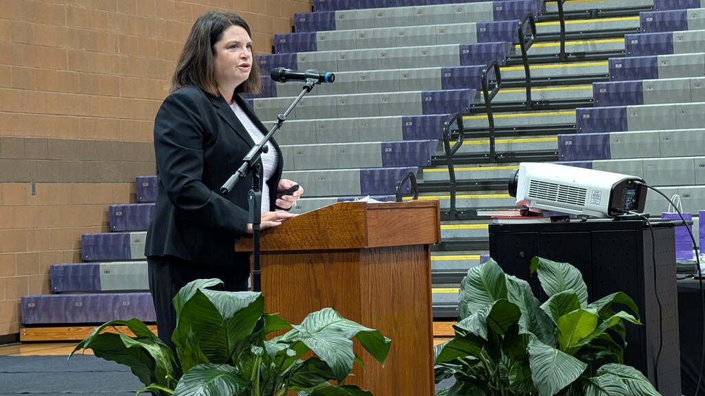 Dr. Carrie Schwierjohn