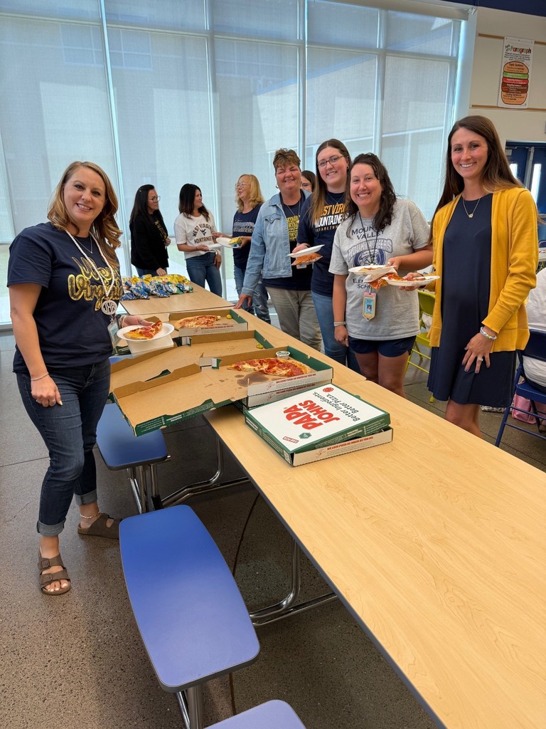 🍕🎉 A HUGE thank you to Papa John’s for feeding our fabulous Mountain Valley Team today! Your generosity and support mean so much to our school community.