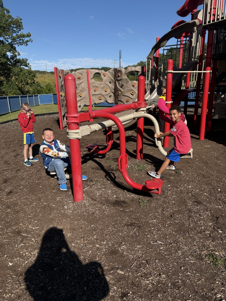 Patriot Day picture during recess for second grade today 💙♥️