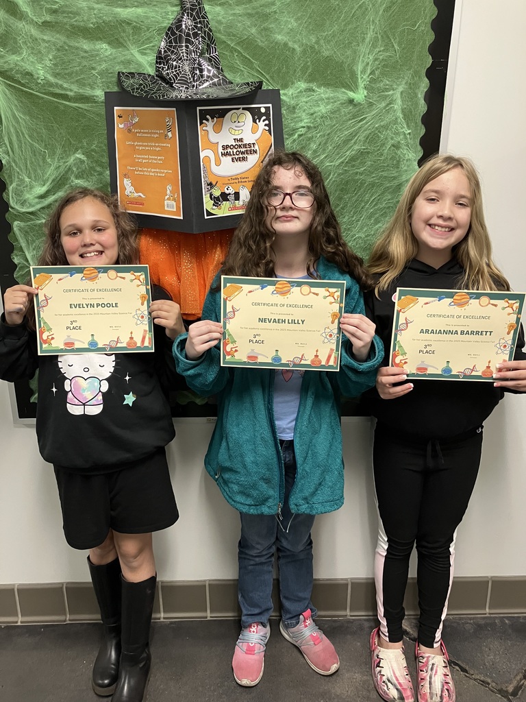 Mountain Valley held its annual Science Fair earlier this week. Congratulations to all our participants and winners!  We're very  proud of you!