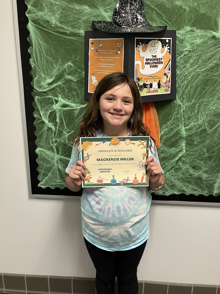 Mountain Valley held its annual Science Fair earlier this week. Congratulations to all our participants and winners!  We're very  proud of you!