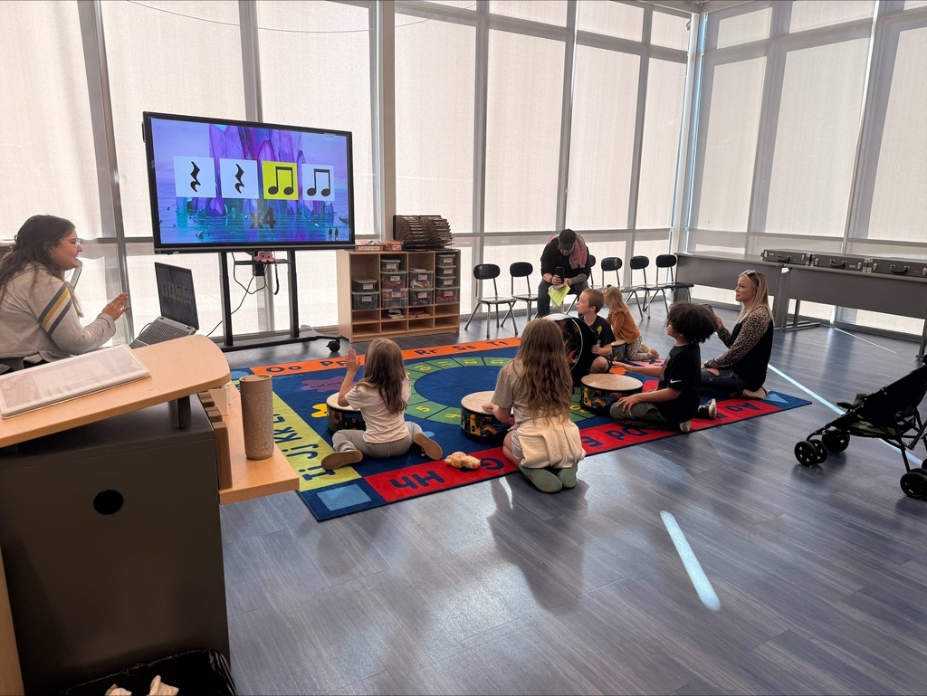 We had a wonderful Title I Family Engagement Open House!  Thanks to all who were able to drop by to visit their child's classroom. We'll have another Title I Family Engagement event in the spring.