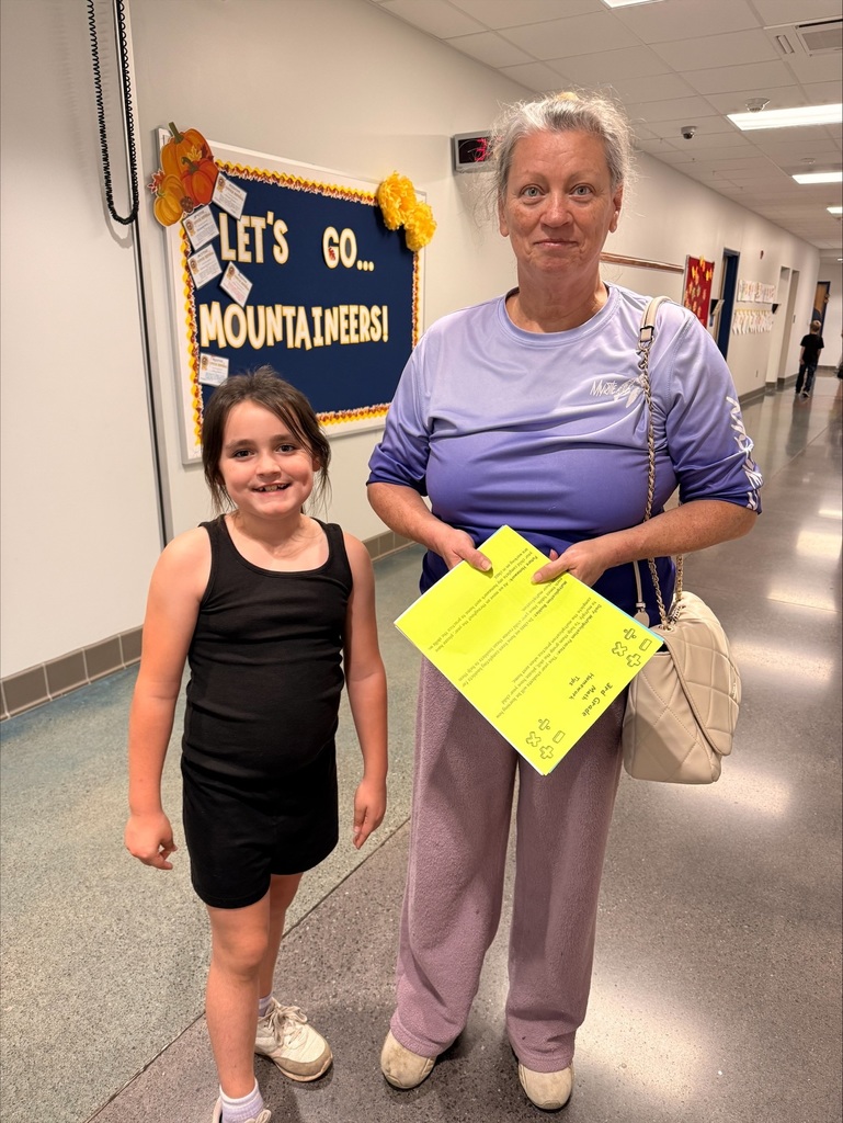 We had a wonderful Title I Family Engagement Open House!  Thanks to all who were able to drop by to visit their child's classroom. We'll have another Title I Family Engagement event in the spring.