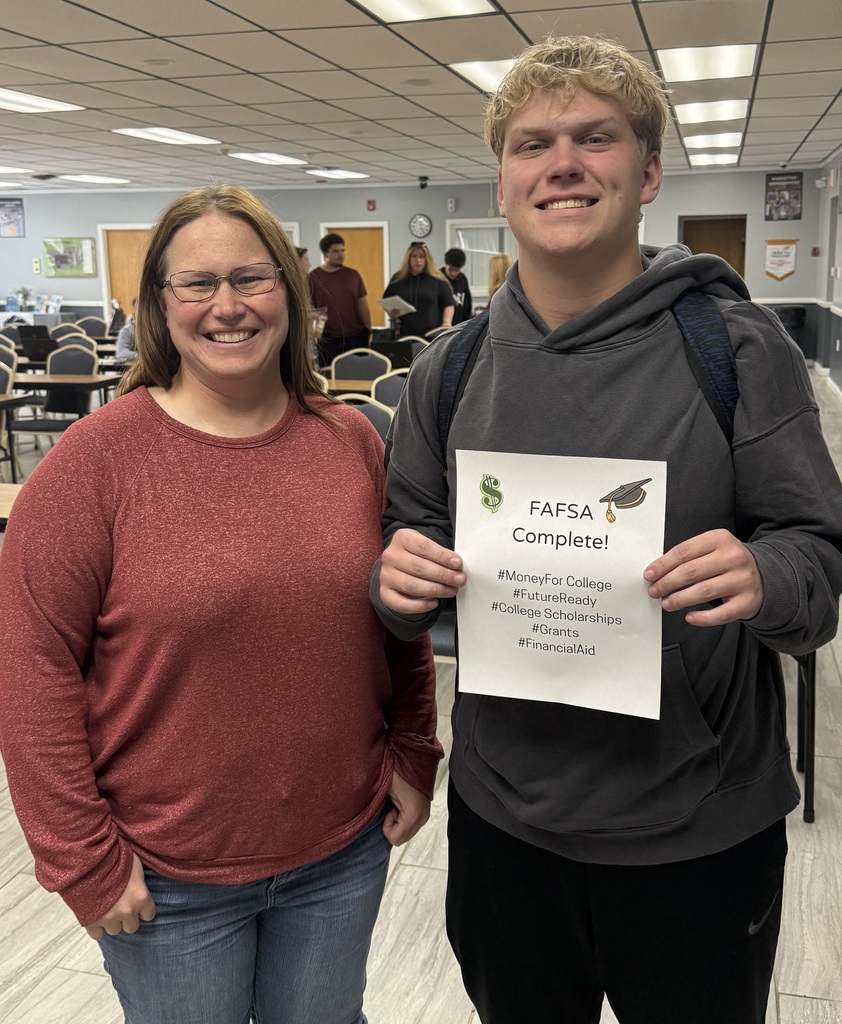 FAFSA File It night-Local colleges helped seniors and their families fill out the FAFSA application on October 21, 2025