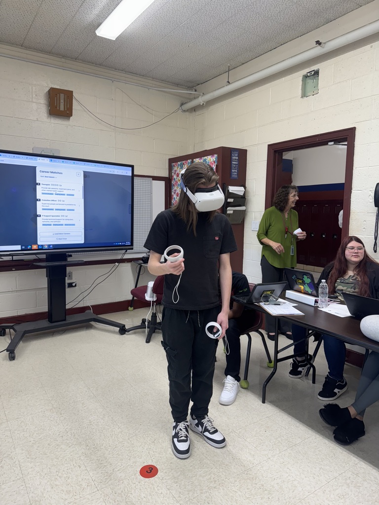 GEAR UP providing virtual reality career exploration for 9th graders at BHS