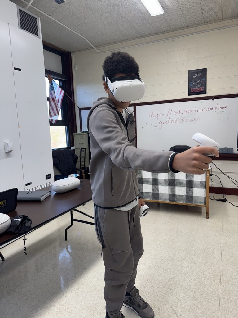 GEAR UP providing virtual reality career exploration for 9th graders at BHS