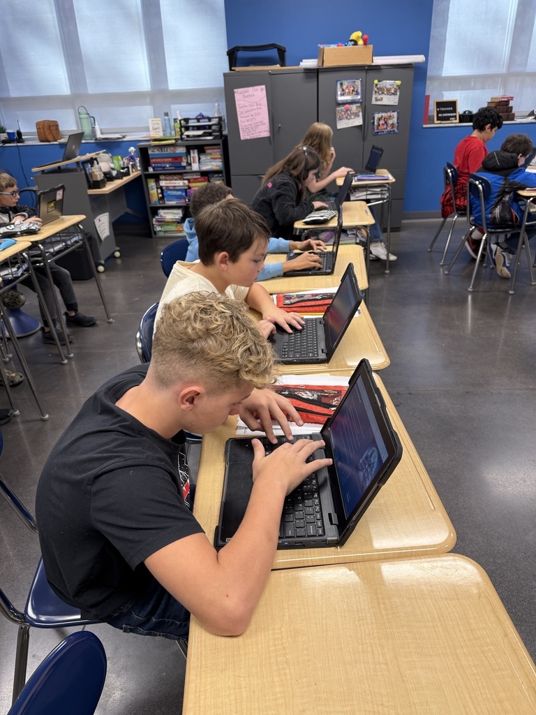 Students in 5th grade participated in a School AI lesson where they practiced proper comma placement through a fun Haunted House Escape Room activity. They had a blast and absolutely loved using School AI!
