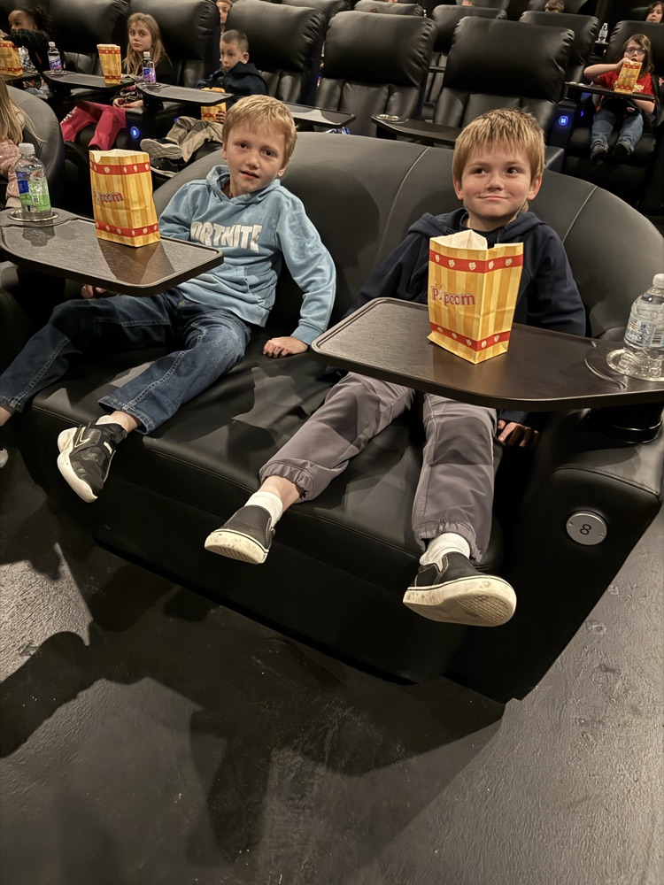 Second and third grade had a great time at the movies watching Grow🎃