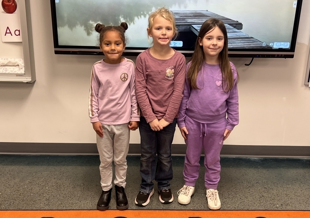 Mrs. Jones kindergarteners showed their school spirit on Kindness/Peace Day and Camo Day.