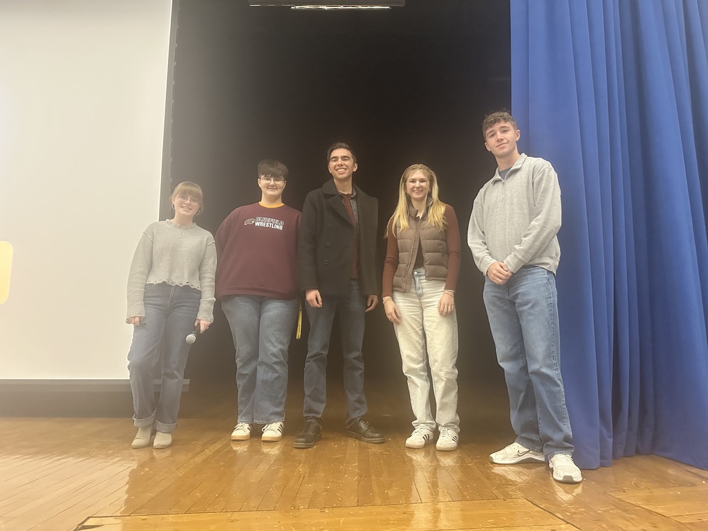 JASON Argonauts presenting at Princeton Middle School and PikeView Middle School to encourage new students to apply for the next expedition