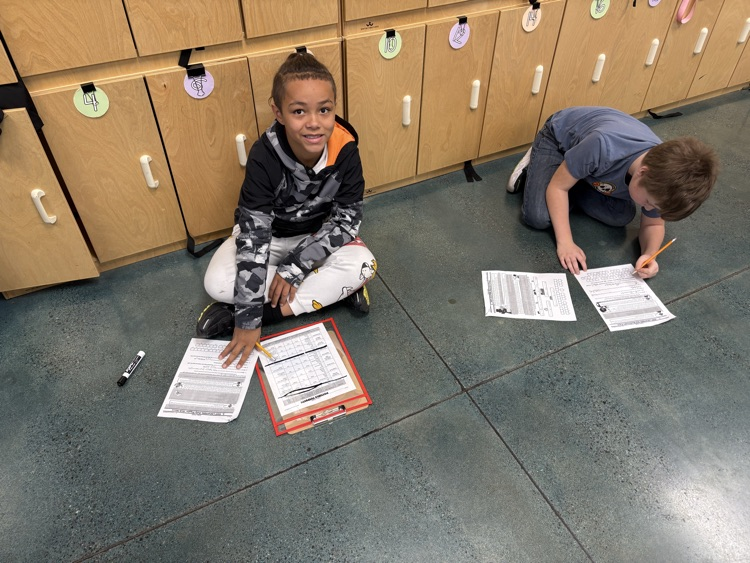 These fourth grade detectives showed off their impressive comprehension skills this morning, and uncovered who stole the golden turkey! Great reading detectives! 