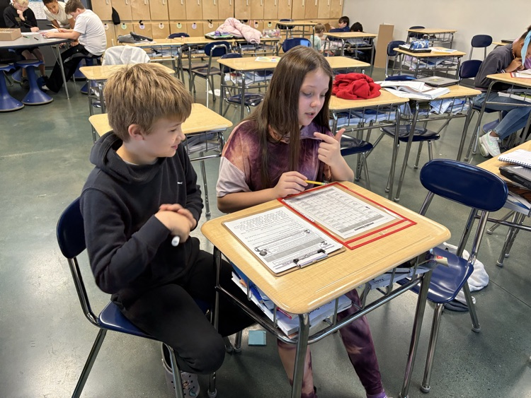 These fourth grade detectives showed off their impressive comprehension skills this morning, and uncovered who stole the golden turkey! Great reading detectives! 