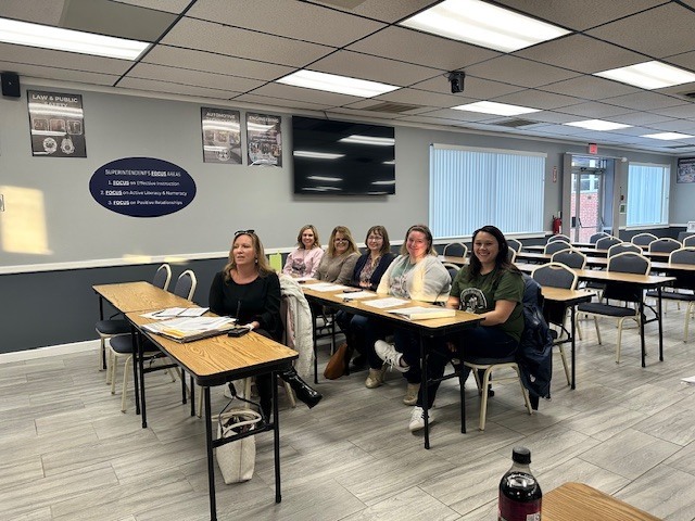 Mercer Elementary School's LSIC team presenting at the MCBOE meeting