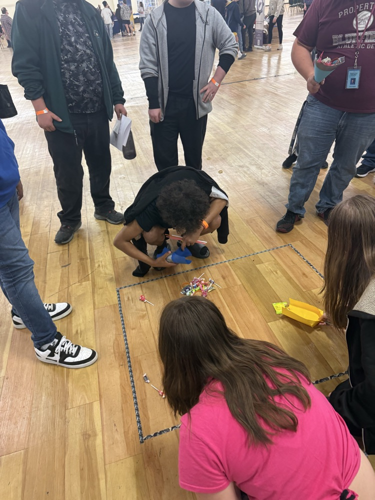 GEARUP Stem day at Mercer Mall. students engaged in STEM activities at multiple stations