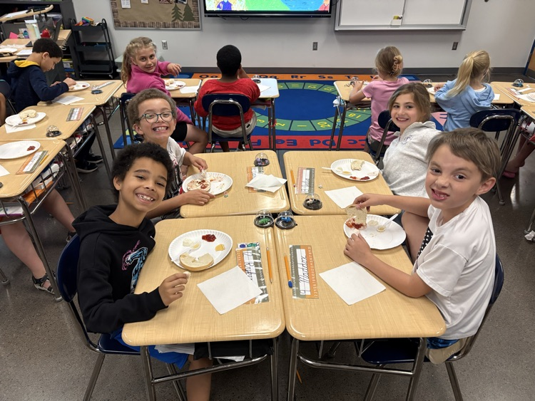 Second graders in Mrs. Fulp's class got to say "Cream cheese!" for these pictures. This week they have been reading, "Where on Earth is my Bagel?" They got to eat bagels with different toppings while listening to the story today! 