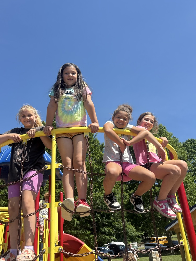 More pictures from the second and third grade field trip! 