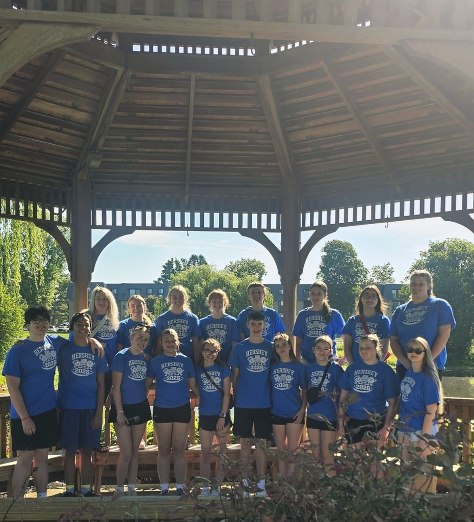 students enjoying Hershey park.