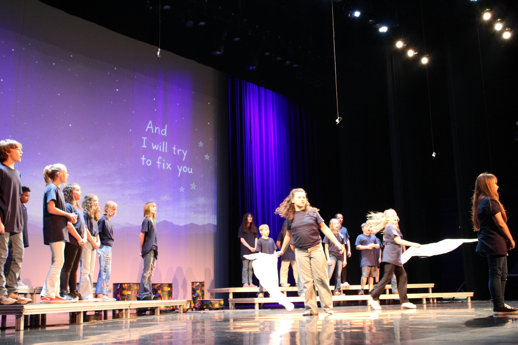 On Thursday, June 11, we had our end-of-year choir performance for grades 3, 4, and 5 at the Chuck Mathena Center.   The students, under the direction of Ms. Ana Barros, performed a beautiful medley of entertaining songs, many of which included choreography. Great job to all involved!  Enjoy looking through all the wonderful pictures from their performance.