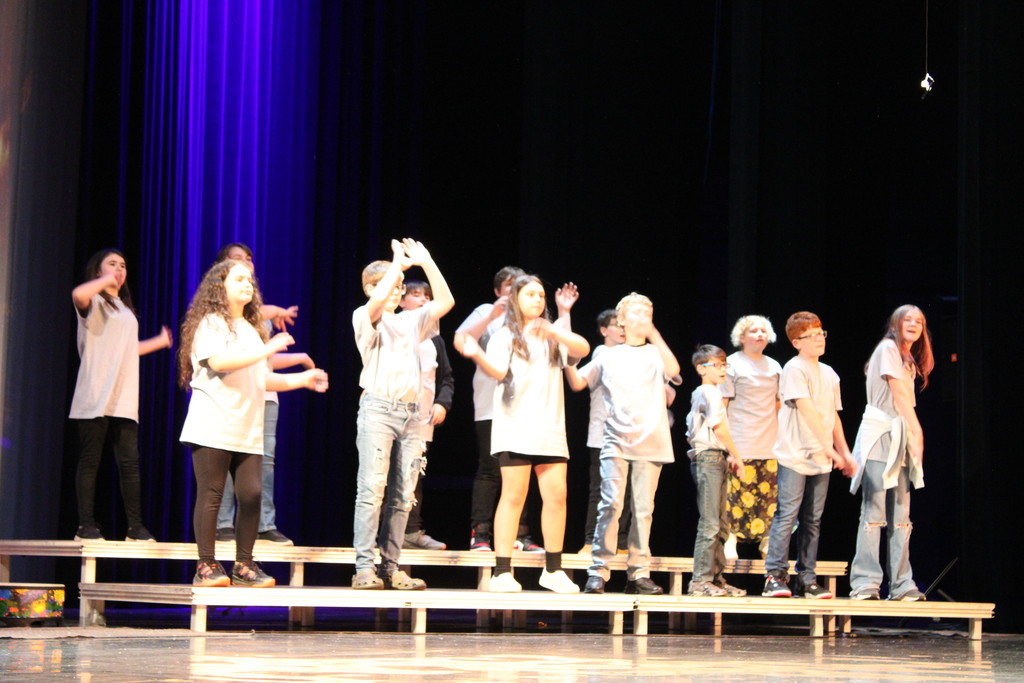 On Thursday, June 11, we had our end-of-year choir performance for grades 3, 4, and 5 at the Chuck Mathena Center.   The students, under the direction of Ms. Ana Barros, performed a beautiful medley of entertaining songs, many of which included choreography. Great job to all involved!  Enjoy looking through all the wonderful pictures from their performance.